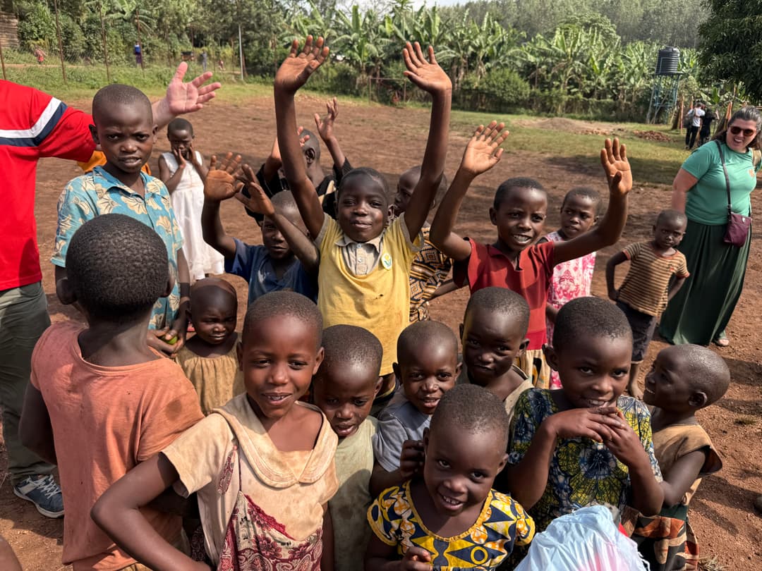 Fotos do trabalho voluntário em Uganda